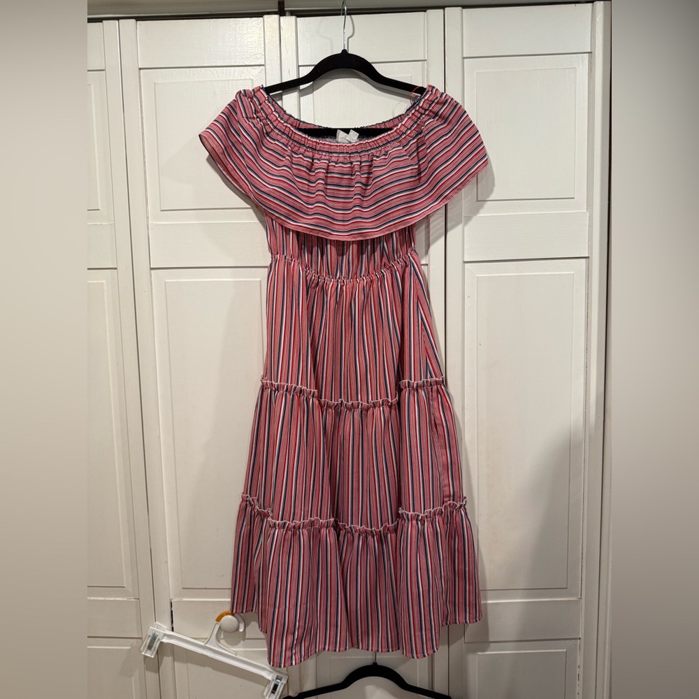 Striped maxi dress size small NWOT by lost + wander‎